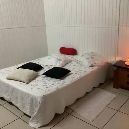 Appartement Dans Propriete Reposante Saint-Benoît المظهر الخارجي الصورة